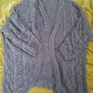 Dark green/gray short sleeve sweater